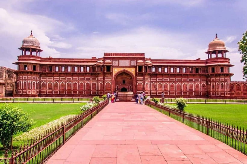 From Delhi: Taj Mahal & Agra Day Tour with Fatehpur Sikri - Agra Fort and its Taj Mahal views