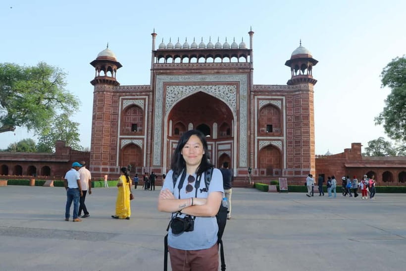 From Delhi: Taj Mahal & Agra Day Tour with Fatehpur Sikri - The private car makes the ambitious route possible