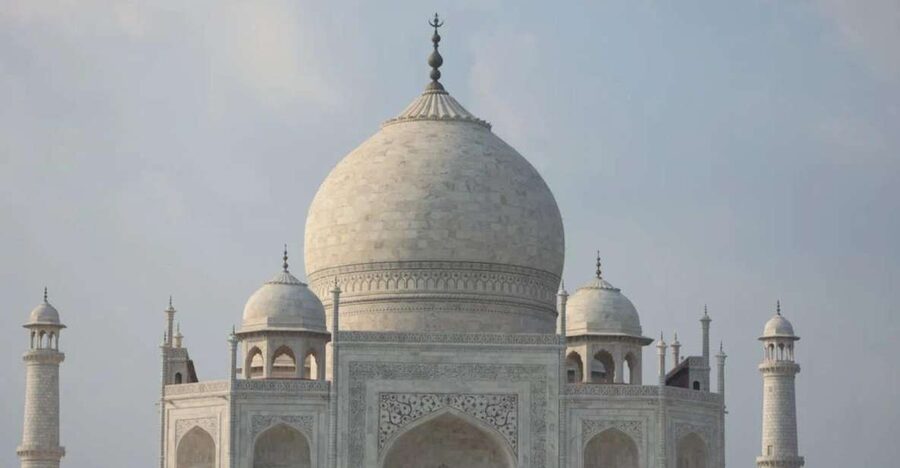 From Delhi: Taj Mahal & Agra Day Tour with Fatehpur Sikri - Starting with the Taj Mahal