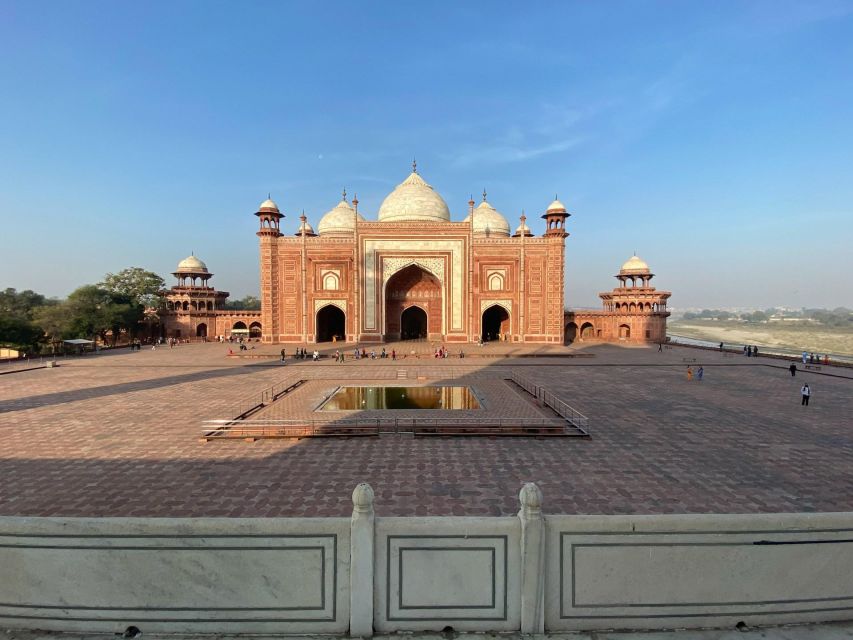 From Delhi: Taj Mahal & Agra Private Day Trip with Transfers - Who should book this Agra day trip?