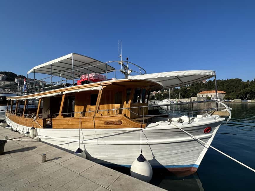 From Dubrovnik: Elaphite Islands Day Trip with Lunch - Leaving Dubrovnik from Gruž for a full day at sea