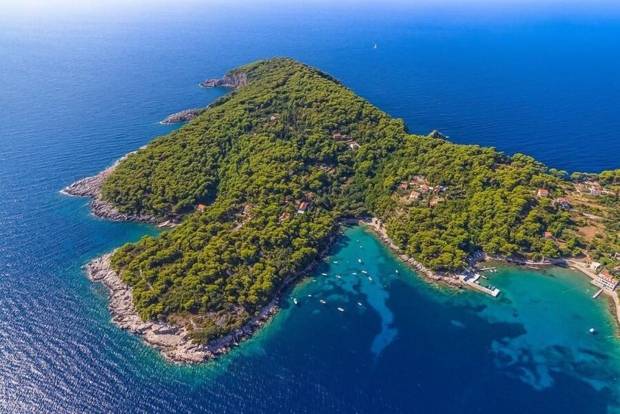 From Dubrovnik: Elaphite Islands Day Trip with Lunch - Who will enjoy this island cruise most