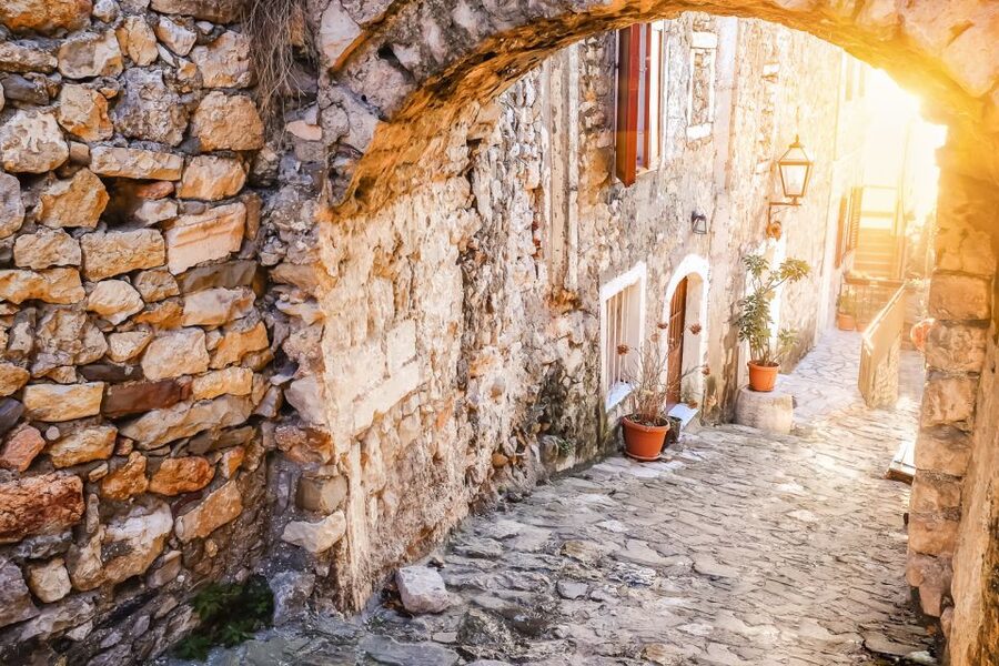 From Dubrovnik: Montenegro Day Trip - Food, cash, and small practical details