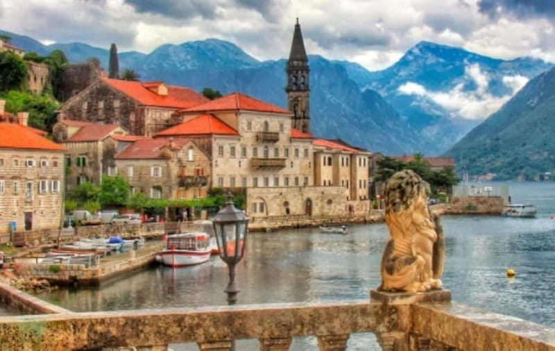 From Dubrovnik: Montenegro Day Trip with Cruise in Kotor Bay - What the $68 price really includes