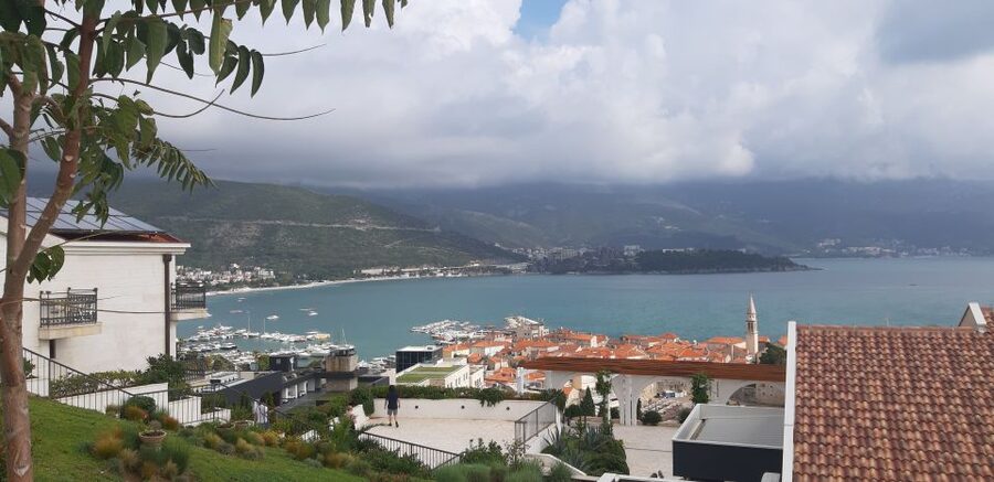 From Dubrovnik: Perast, Kotor & Budva Small-Group Day Trip - Kotor Old Town: two hours in a stone maze