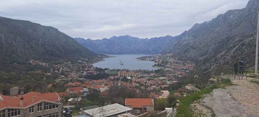From Dubrovnik: Perast, Kotor & Budva Small-Group Day Trip - Budva at 12:30: old streets, sand, and lunch