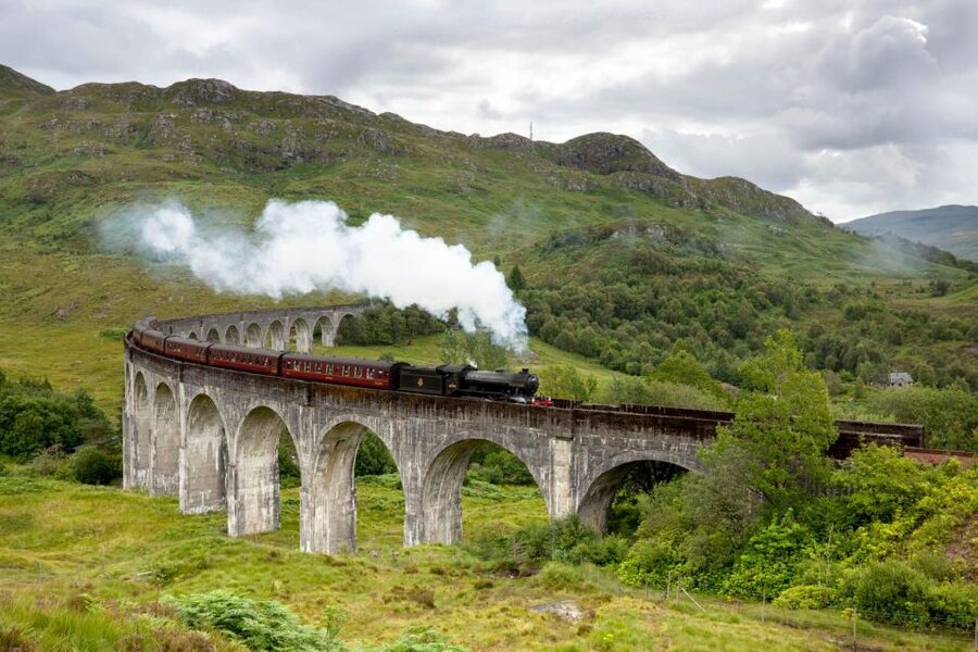 From Edinburgh: Isle of Skye and Hogwarts Express 4-Day Trip - Day four: ferry crossing and the Jacobite Steam Train
