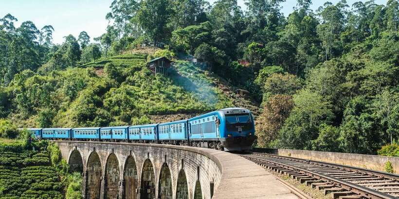 From Ella- All inclusive Day Trip of 8 Iconic Sights & Train - Kithalella View Point and Ravana Falls