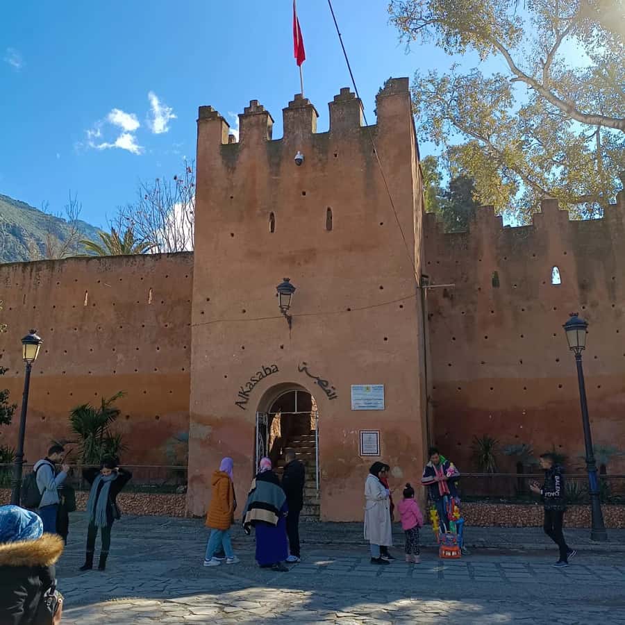 From Fez : Memorable Day Trip to Chefchaouen the Blue City - Lunch, shopping, and keeping track of time