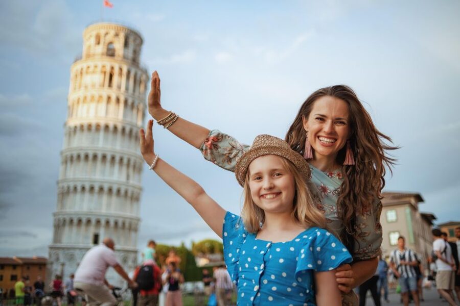 From Florence: Cinque Terre & Pisa Day Trip - How the guides shape the day