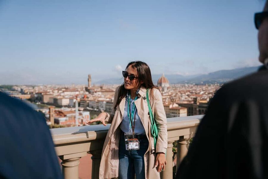 From Florence: Ultimate Tuscany Day Trip with Wine & Lunch - Who should book this experience?