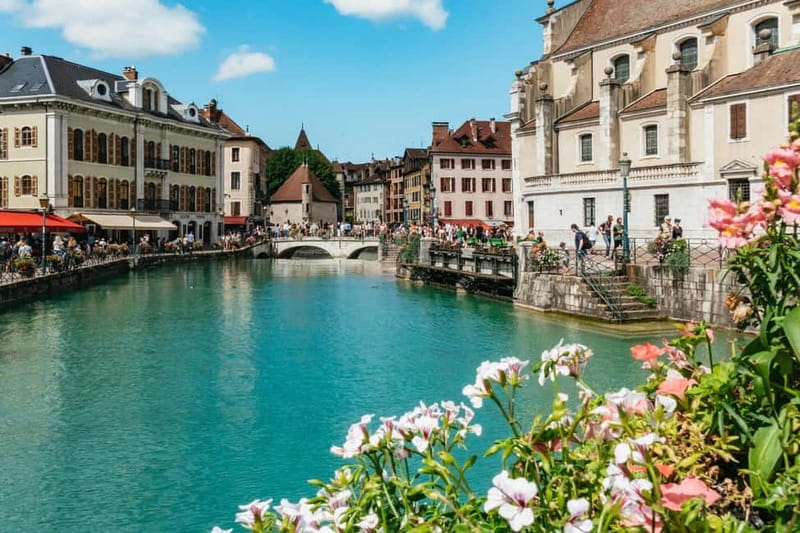From Geneva: Annecy Half-Day Trip - The Coach Ride Across the Border