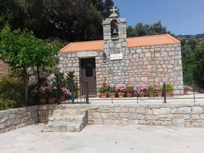 From Georgioupoli: Easy Hiking Day-Trip to Imbros Gorge - Who should book this day trip?