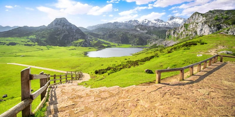 From Gijón: Covadonga, Cangas de Onís, and Lastres Day Trip - Why this Gijón day trip works so well