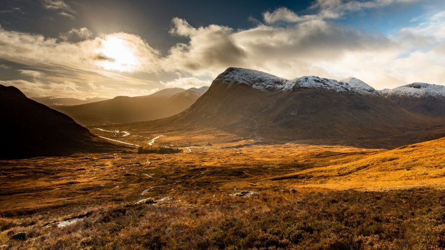 From Glasgow: Glenfinnan, Fort William, and Glencoe Day Trip - Fort William and Ben Nevis