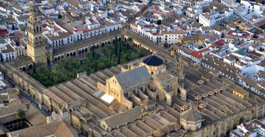 From Granada: Córdoba Day Trip with Mezquita Guided Tour - Free time in Córdoba’s old town