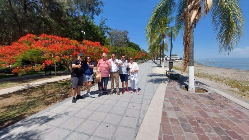 From Guadalajara: Enchanting Lake Chapala & Ajijic Day Trip - What the guides add to the day