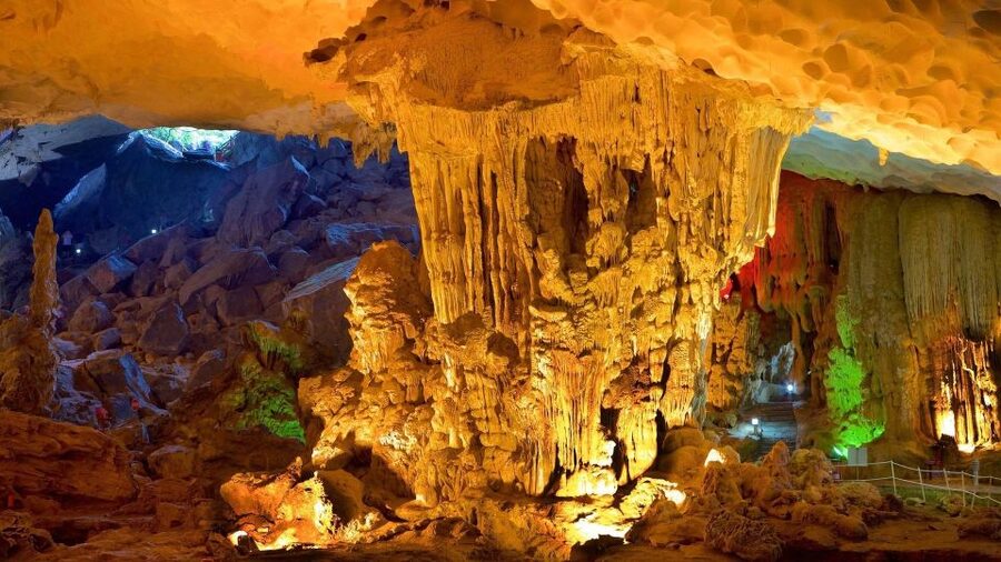 From Hanoi: Halong Bay 1 Day Trip Visit Cave, Island, Kayak - Walking through Sung Sot, the Surprise Cave