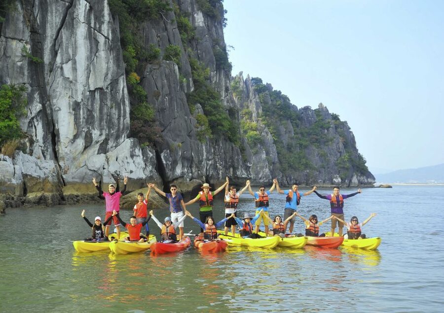 From Hanoi: Halong Bay Day Trip with Lunch and Transfers - Why this Halong Bay day trip works
