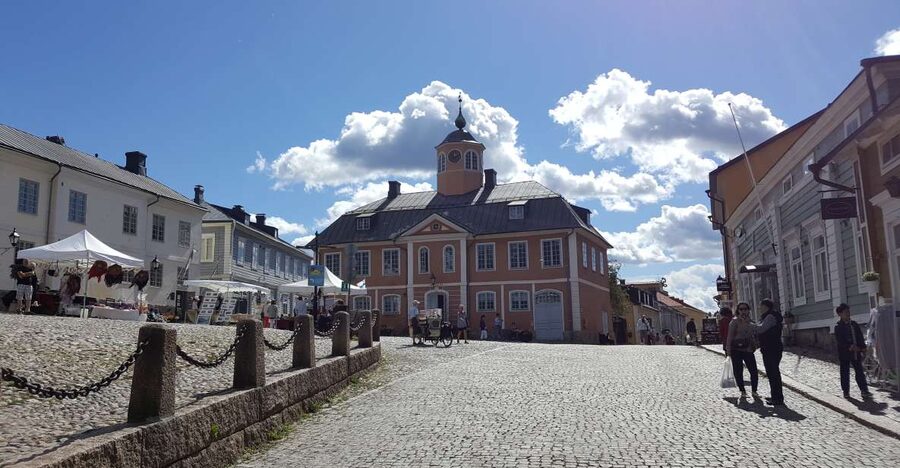 From Helsinki: Porvoo Guided Day Trip with Transportation - Key points at a glance