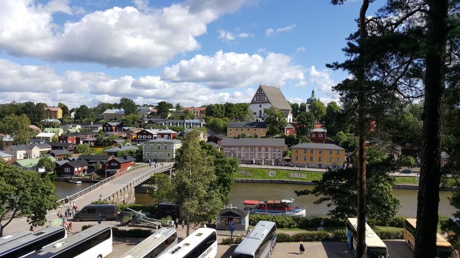 From Helsinki: Porvoo Guided Day Trip with Transportation - Walking Porvoo’s medieval wooden streets