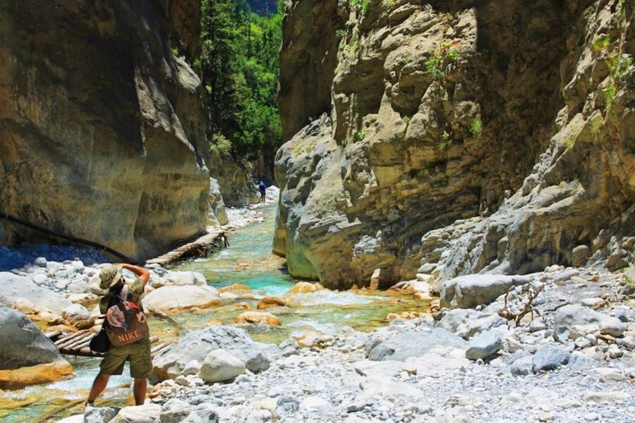From Heraklion: Samaria Gorge & Agia Roumeli Hiking Day Trip - The early pickup and drive to Omalos