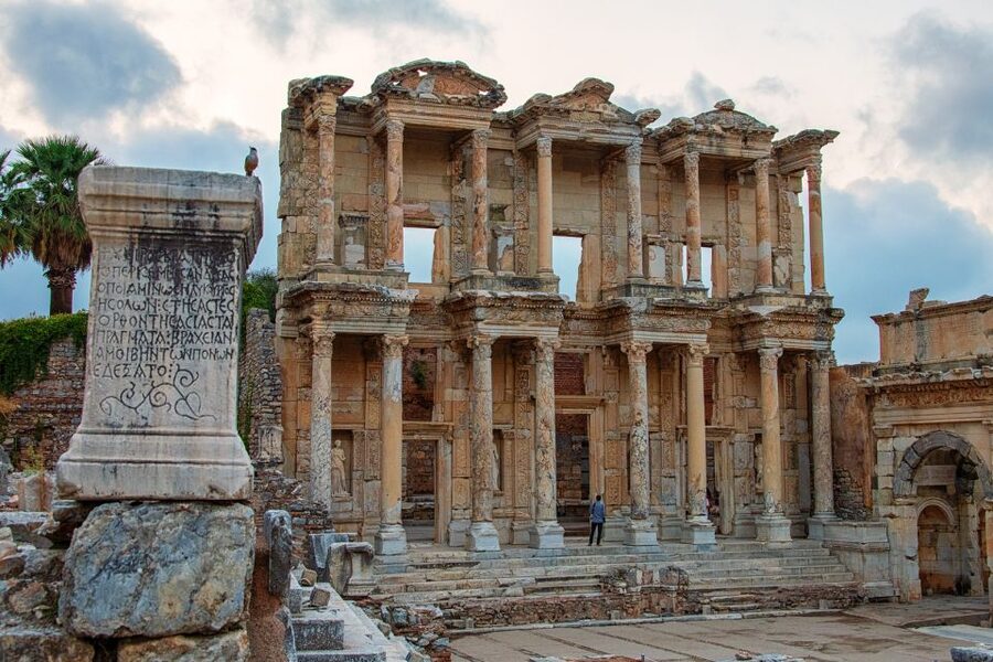 From Izmir, Kusadasi, & Selcuk: Day Trip to Explore Ephesus - The Temple of Hadrian and ordinary Roman life