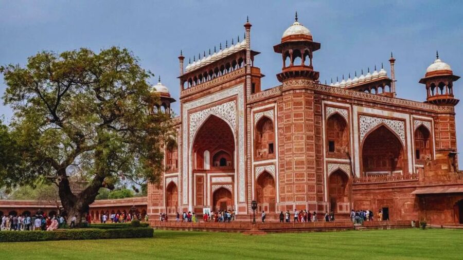 From Jaipur: Taj Mahal, Agra Fort, Baby Taj Day Trip by Car - Is $8 really the price?