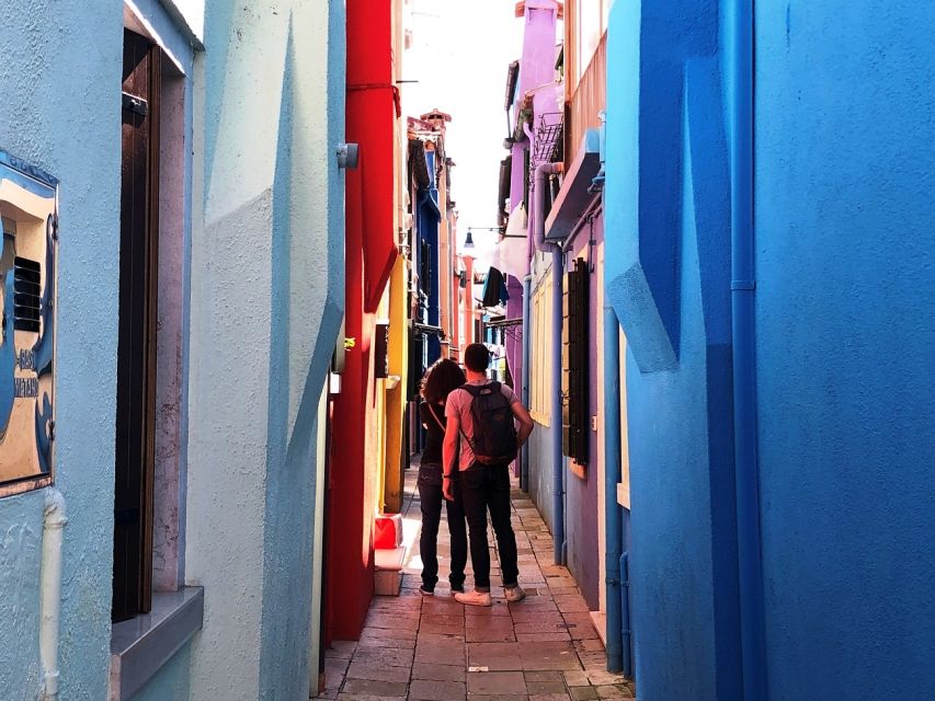From Jesolo: Day Trip to Murano, Burano, and Torcello - The guide helps, but this is not a guided island walk