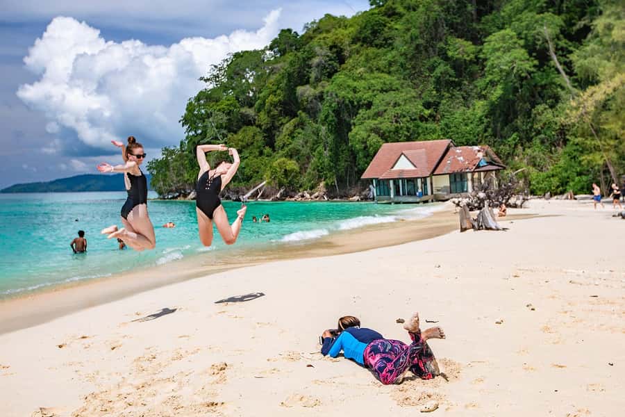 From Khao Lak: Bamboo & Phi Phi Islands, & Maya Bay Day Trip - Monkey Beach, with only 30 minutes to spare