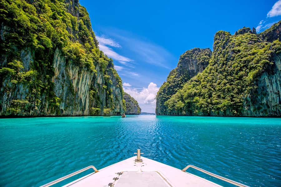 From Khao Lak: Bamboo & Phi Phi Islands, & Maya Bay Day Trip - The Queen of Andaman pier and the early morning start