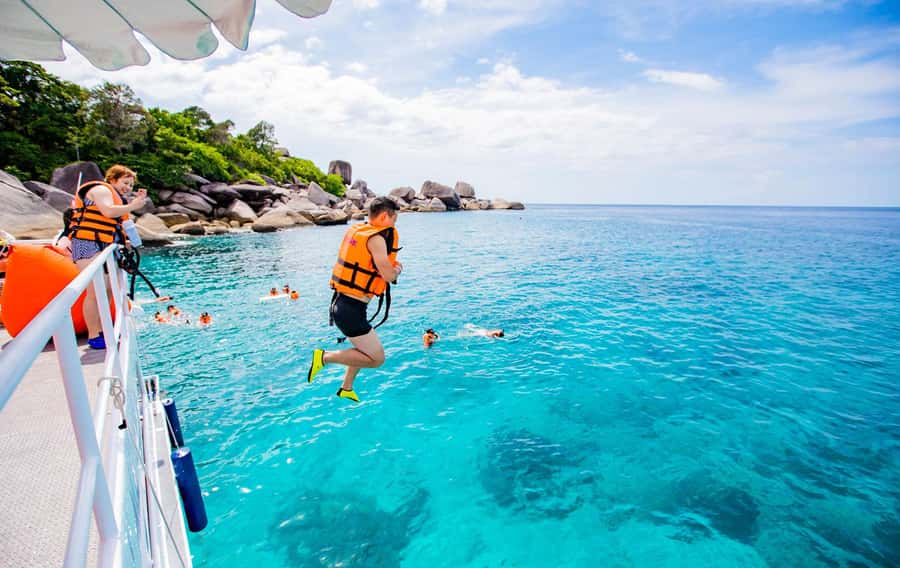 From Khao Lak: Similan Islands Day Trip by Luxury Catamaran - The return to Thap Lamu Pier