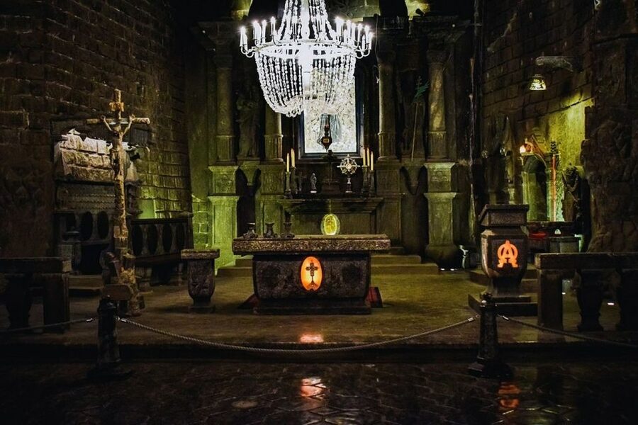 From Krakow: Wieliczka Salt Mine Half-Day Trip with Pickup - Salt sculptures that make the tour memorable