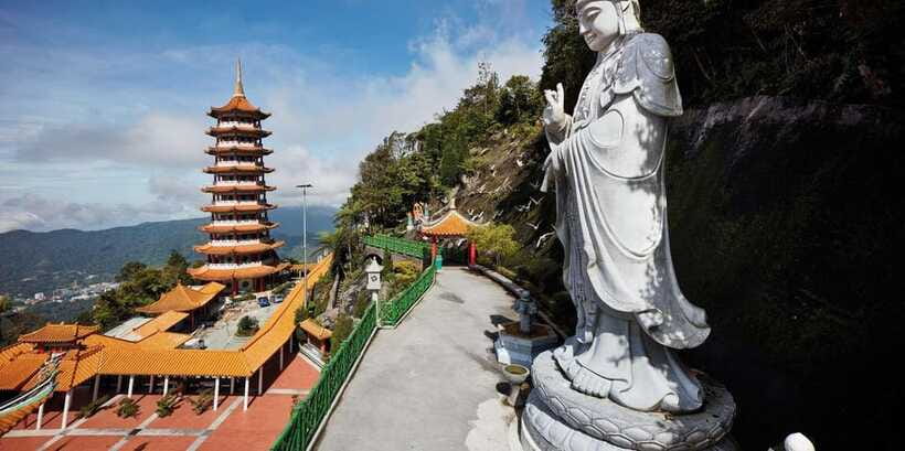 From Kuala Lumpur: Private Genting Highlands Day Trip - Timing, clothing, and useful planning tips