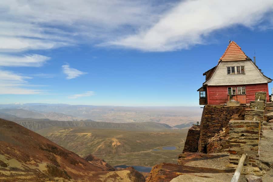 From La Paz: Day Trip to Chacaltaya and Moon Valley - Two very different worlds outside La Paz