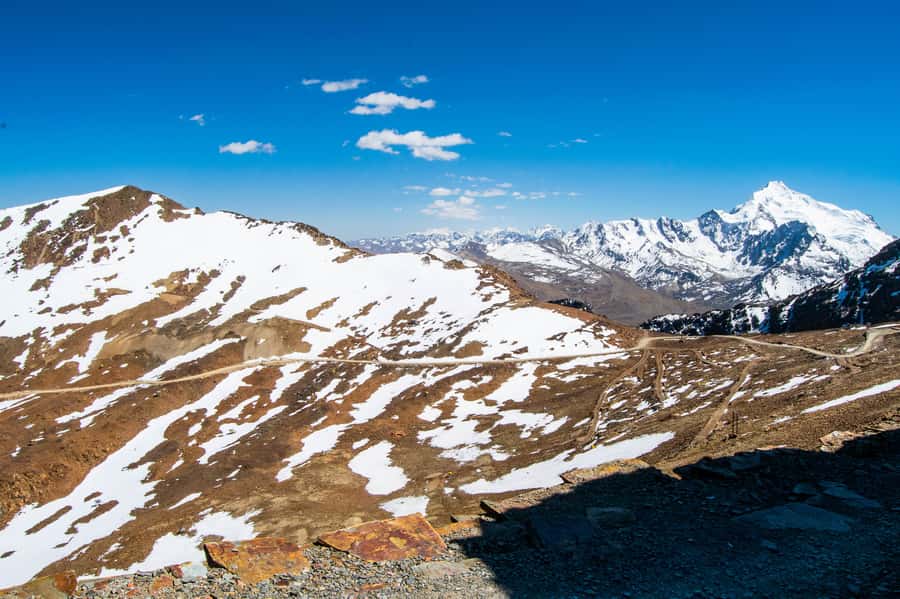 From La Paz: Day Trip to Chacaltaya and Moon Valley - What the Chacaltaya walk feels like at 5,300 meters