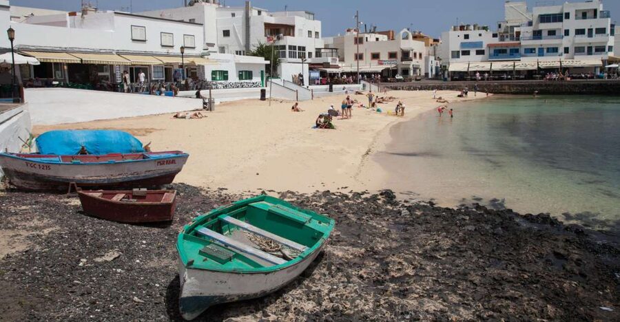 From Lanzarote: Day Trip to Fuerteventura and Corralejo - Starting early from Lanzarote