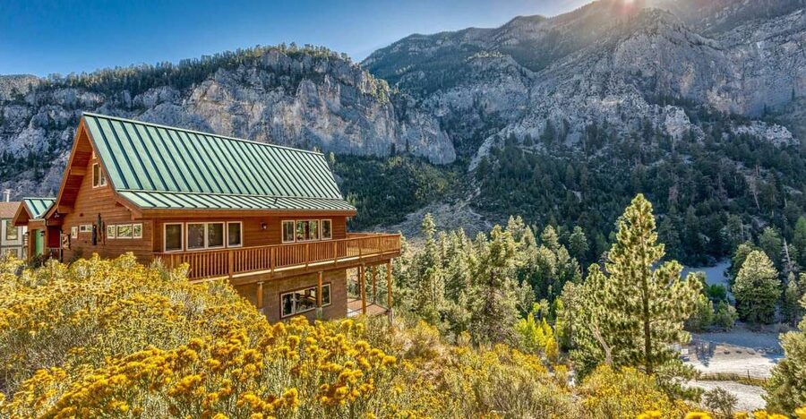 From Las Vegas: Day Trip to Mount Charleston Resort - Summer trails, winter snow, and seasonal choices