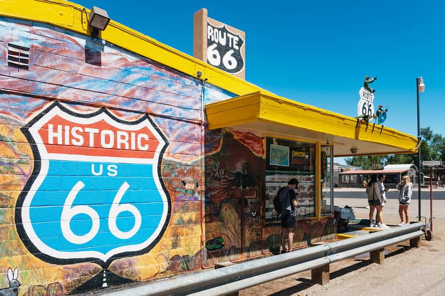 From Las Vegas: Grand Canyon South Rim Day Trip - Food choices and the Arizona diner stop