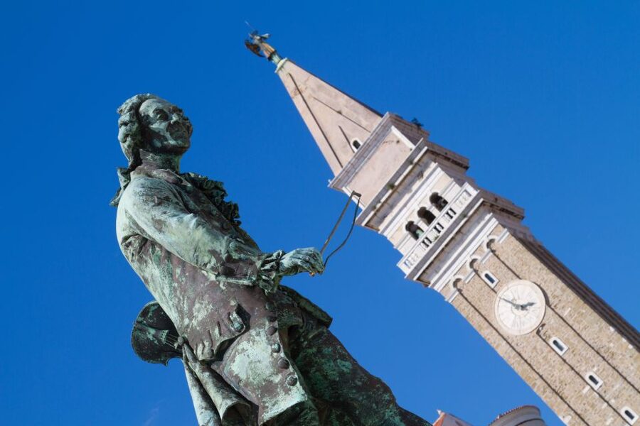 From Ljubljana: Škocjan UNESCO Caves and Piran Full-Day Trip - The guide can make the difference