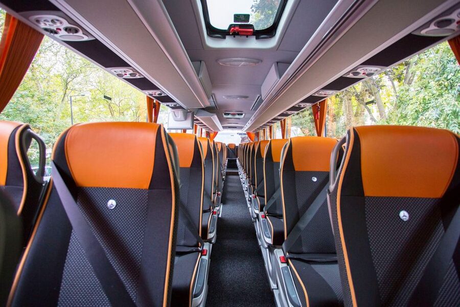 From London: Day Trip to Downton Abbey, Oxford and Bampton - The guides are a major part of the experience