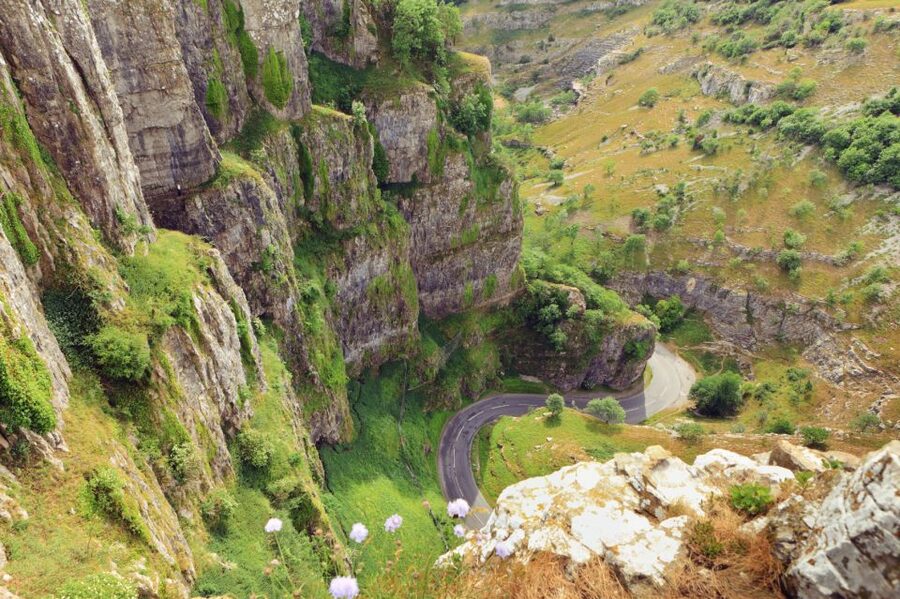 From London: Glastonbury and Cheddar Gorge Guided Day Trip - Guides, Group Size, and the Feel of the Day