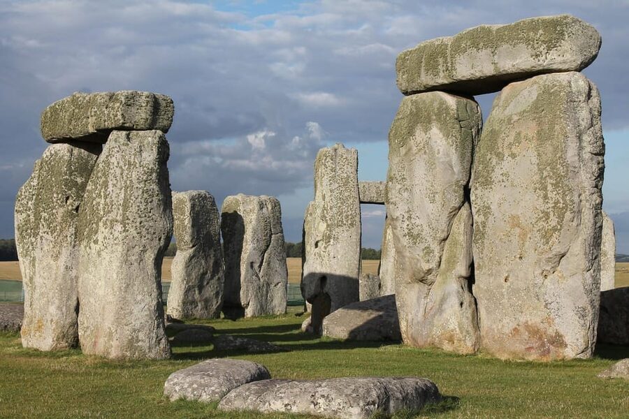 From London: Stonehenge Day Trip with Audioguide - What the six-hour schedule really feels like