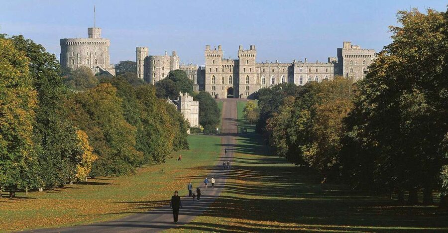 From London: Windsor, Oxford & Stonehenge Full-Day Trip - Stonehenge: the mystery is part of the visit