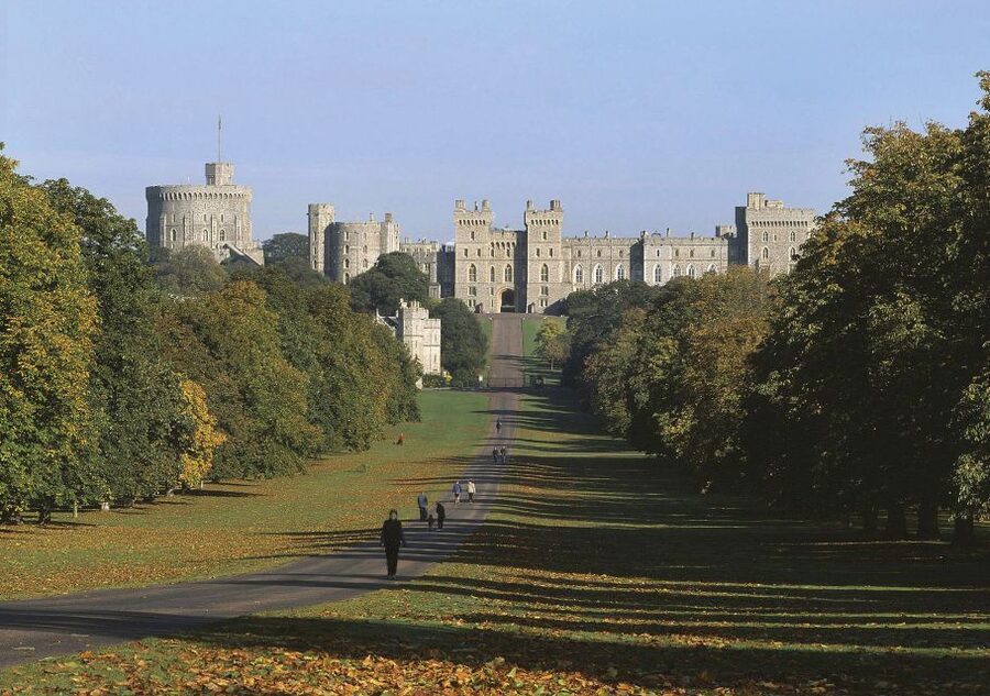 From London: Windsor, Oxford & Stonehenge Full-Day Trip - How to handle lunch, weather, and the fast pace