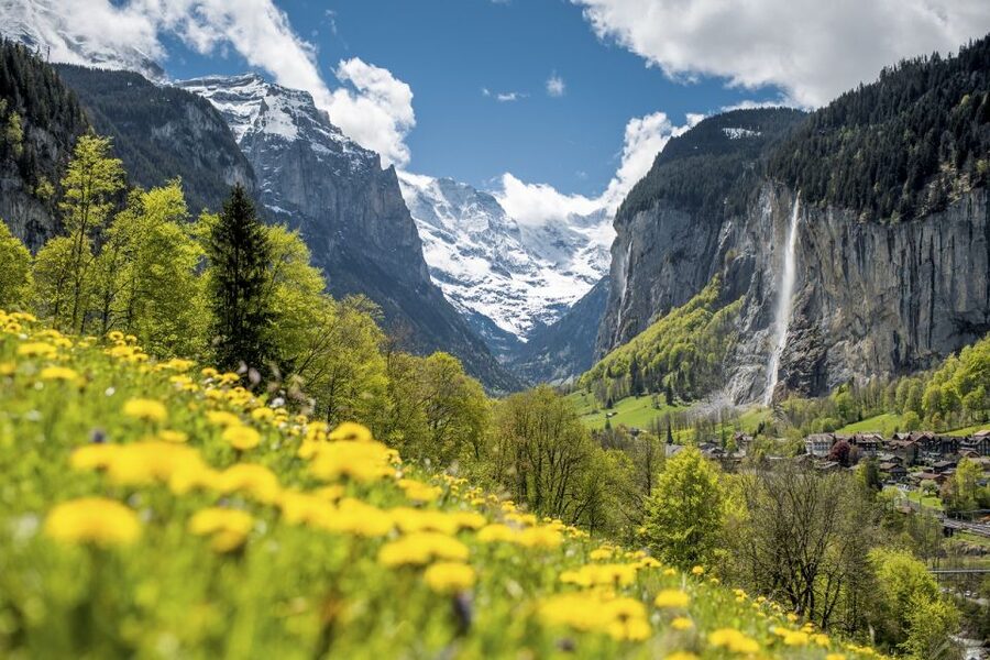 From Lucerne: Day Trip to Jungfraujoch – Top of Europe - Guides make the complicated day easier
