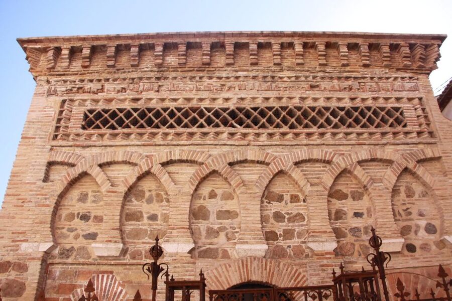 From Madrid: Day Trip to Toledo with Local Guide - Walking conditions and accessibility
