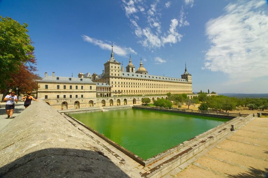 From Madrid: El Escorial, Valley and Segovia Day Trip - Three historic places, one very long day