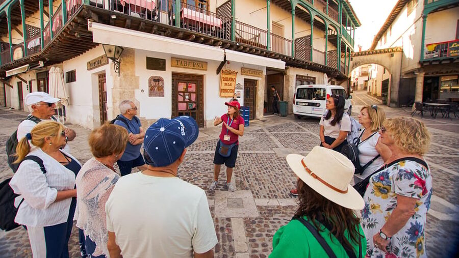From Madrid: Guided Day Trip to Chinchon, Aranjuez & Toledo - Three Spanish places, three different moods