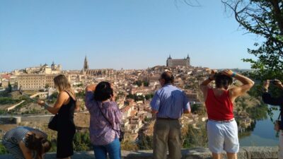 Guided Day Trip to Segovia and Toledo